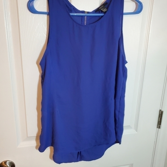 Forever 21 blue flowy style tank top - Picture 3 of 6